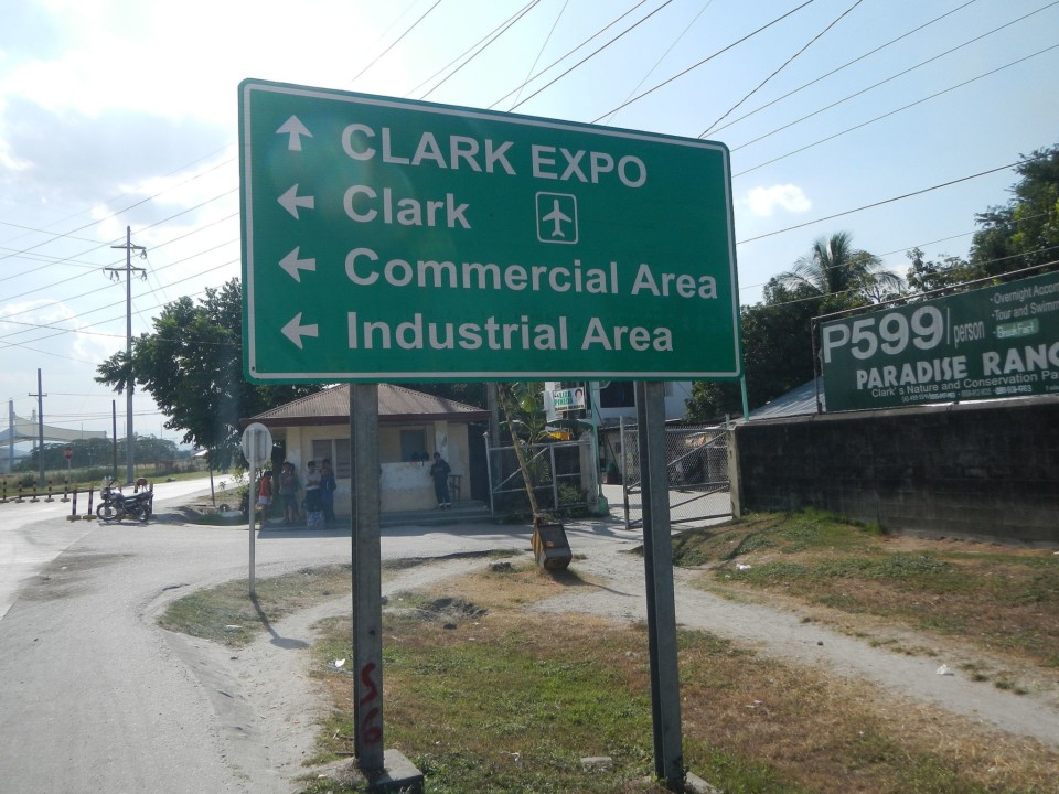 09205jfcity_gate_clark_macapagal_marcos_calumpang_pampanga_roadfvf_12