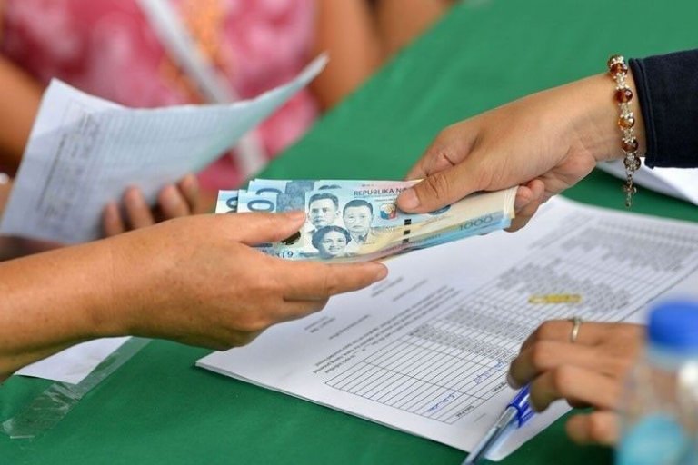 12 million beneficiaries may start receiving P200 'ayuda' this month