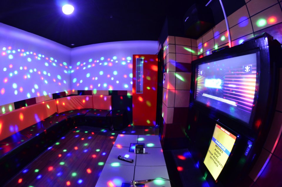 30 Chinese violated physical distancing at KTV bar | PLN Media