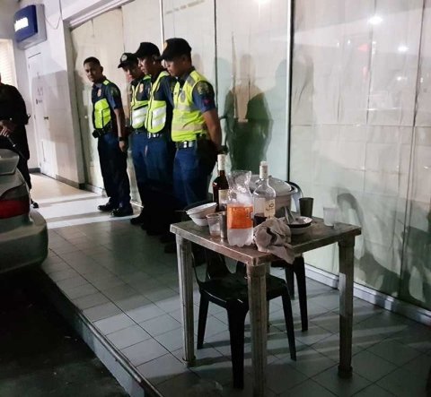 4 police officers caught drinking while on duty