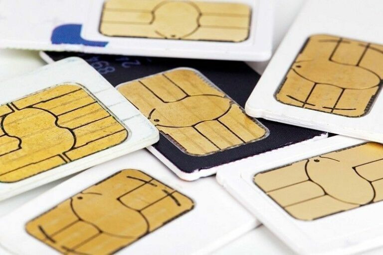 56% of Filipino SIM card owners registered their SIM cards