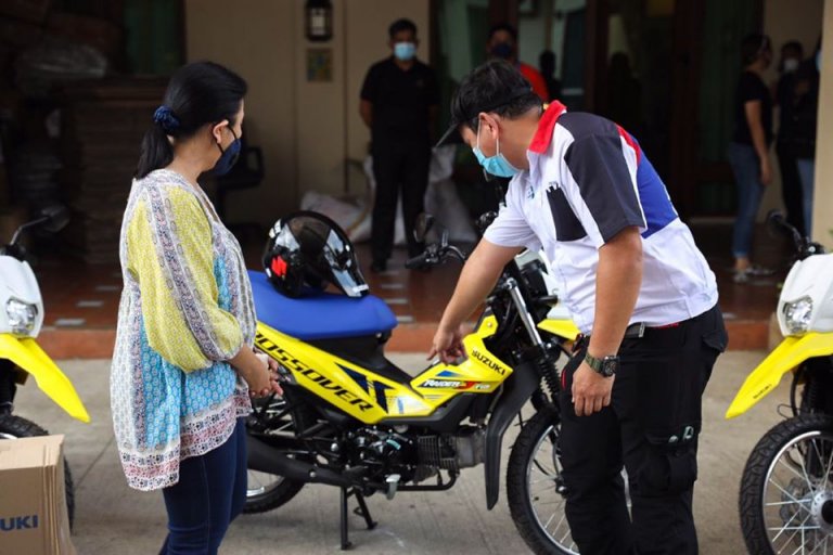 Suzuki donates motorcycles to OVP Leni on her 55th birthday