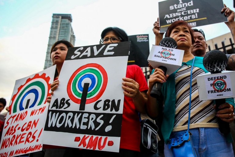 ABS-CBN to layoff employees