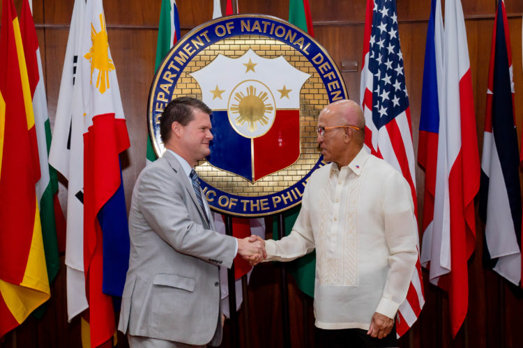 ASD SCHRIVER WITH SEC LORENZANA 0813