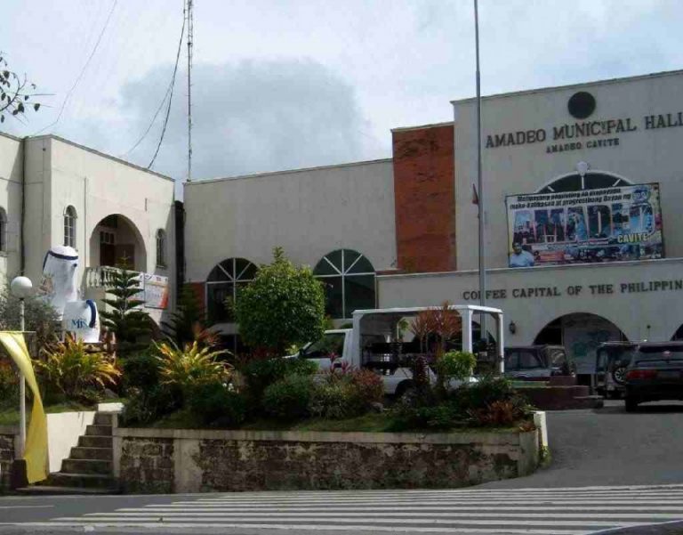 Amadeo Cavite Municipal Hall