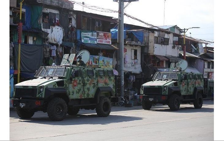 Armored personnel carriers deployed amid Navotas lockdown