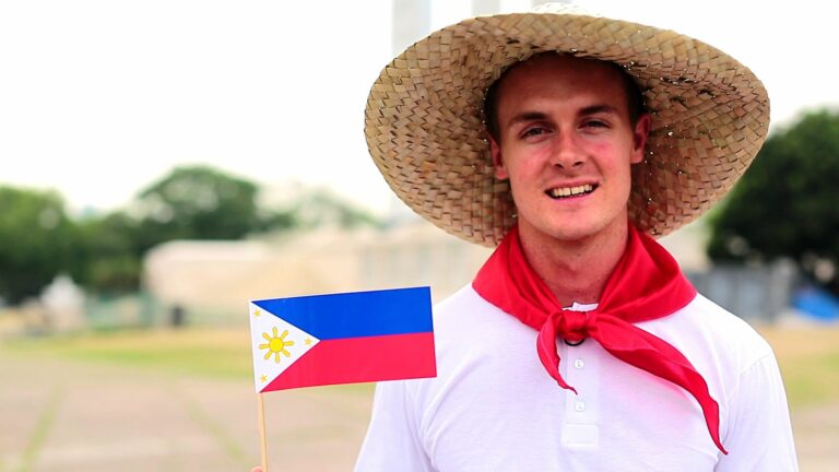 Australian vlogger scammed by a tricycle driver in Manila