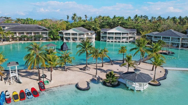 Autism groups condemn Plantation Bay manager