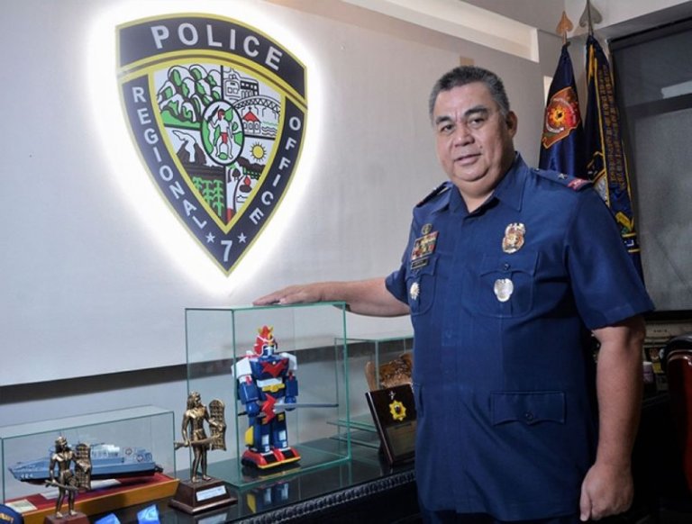 Año says Sinas starts with clean slate as PNP chief