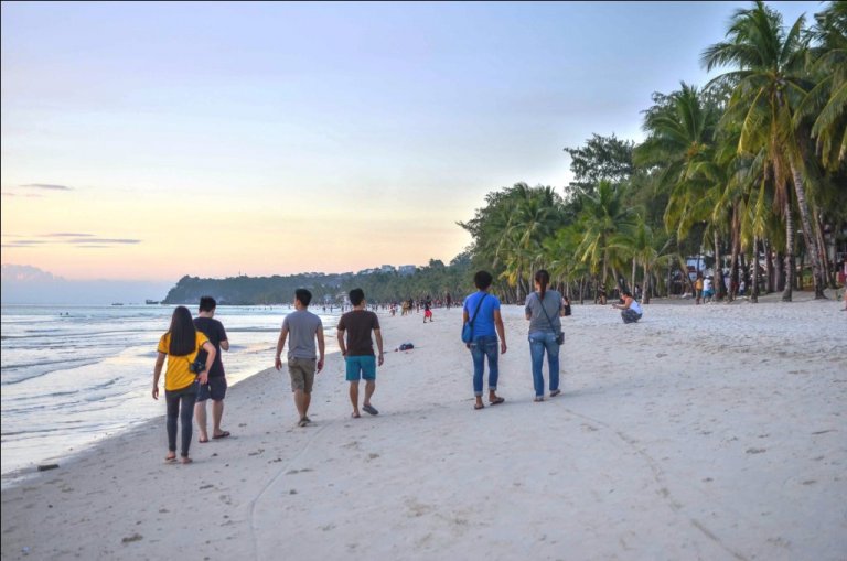 BFP staff, including COVID-positive employee held party in Boracay