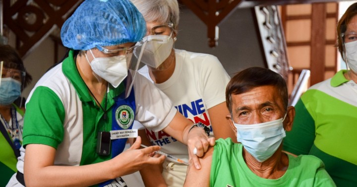 COVID vaccination of seniors, persons with comorbidities begins in Manila, Caloocan