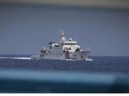 Chinese missile boats chasing Filipino boats in West PH Sea