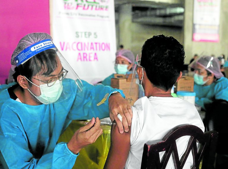 DOLE offers bicycles, cellphones offer to vaccinated workers