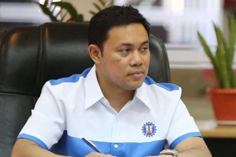 DPWH Secretary Mark Villar has COVID-19