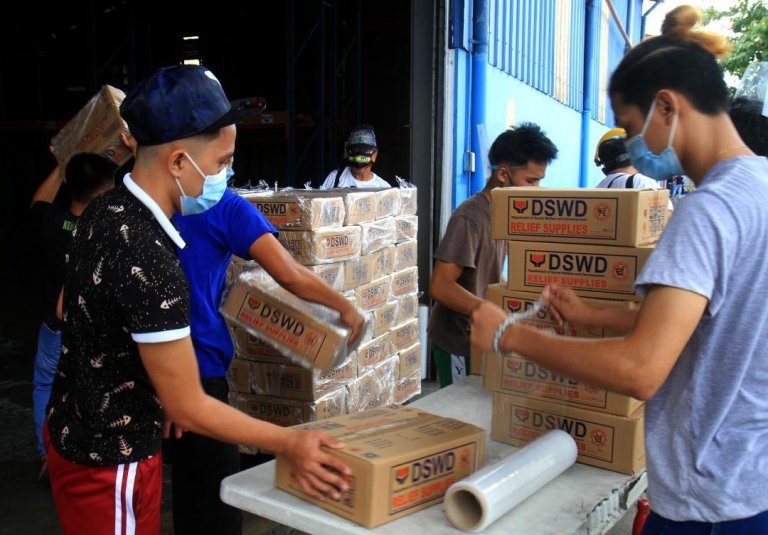 53% of Filipino families receive aid in past 3 months - SWS
