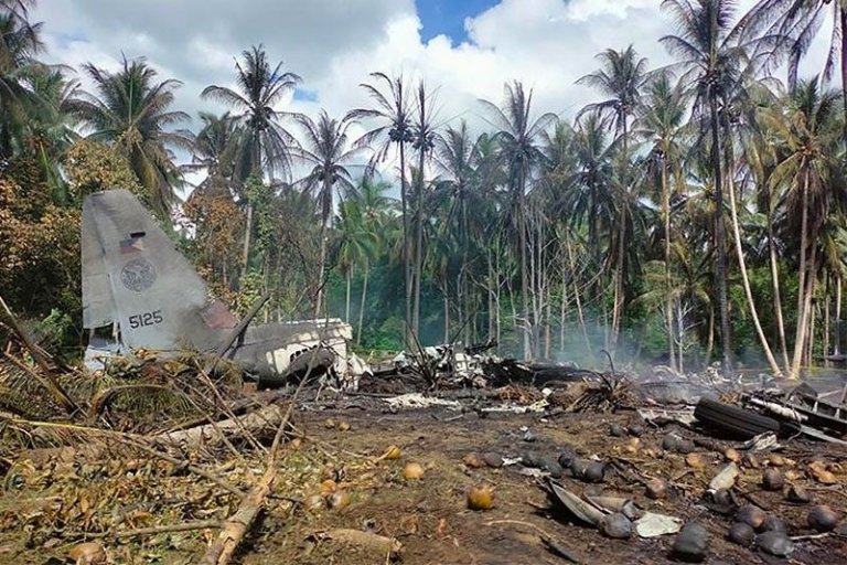 Defense chief orders full probe on Sulu military plane crash