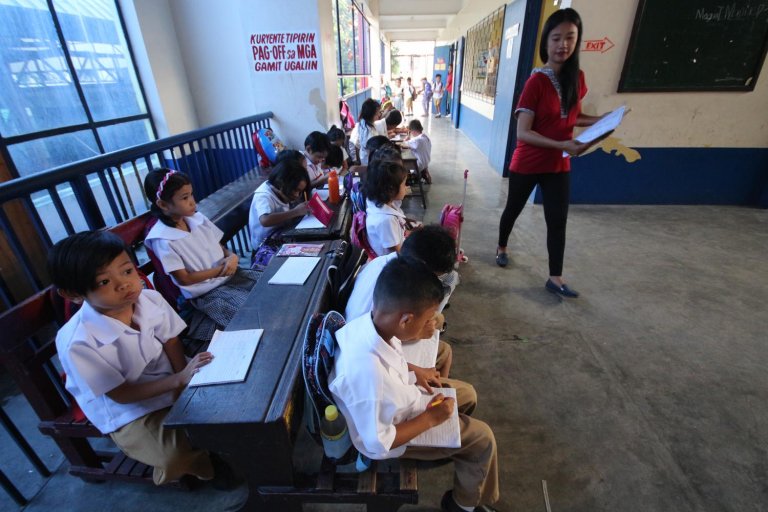 DepEd clarifies face-to-face classes optional
