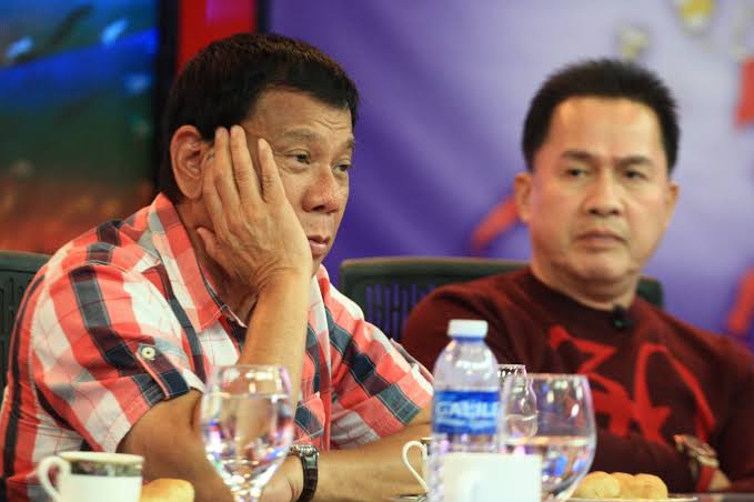 Ex-Pres. Duterte and VP Sara get guns from Pastor Quiboloy
