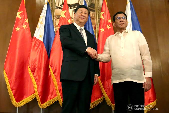 Duterte refuses 'unhackable' phone from China