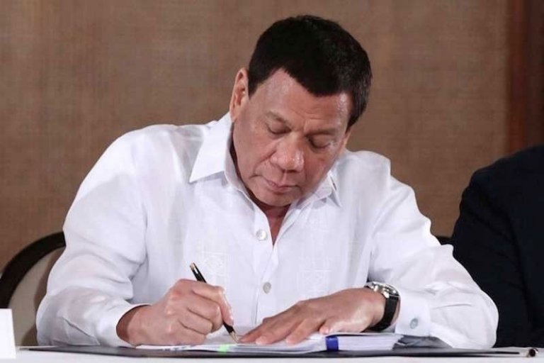 Duterte signs P5-trillion 2022 national budget
