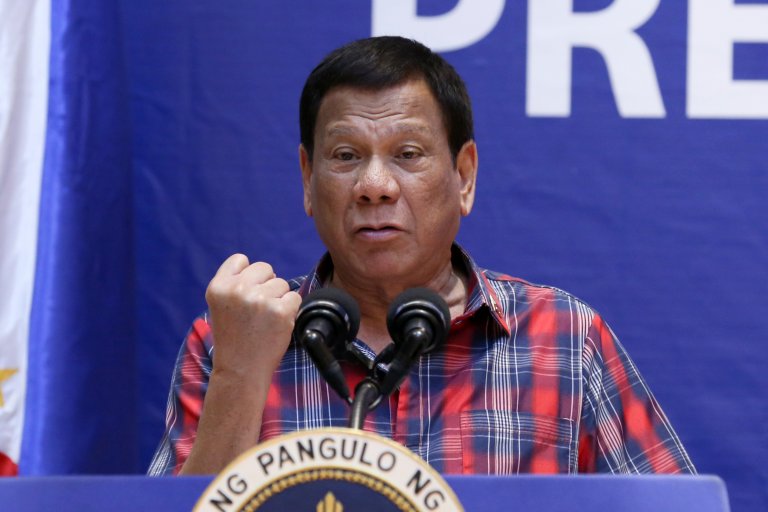 Duterte threatens to pour coffee on Del Rosario's face