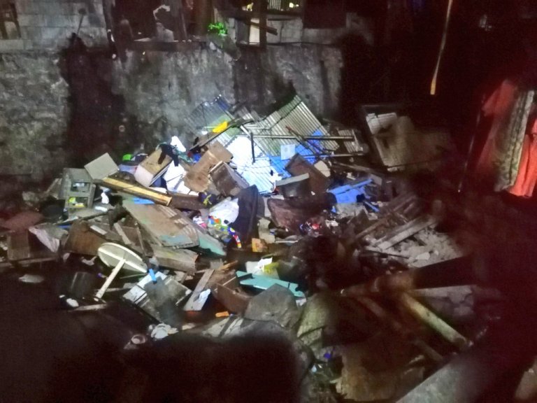 Homes of 3 families in Makati collapsed