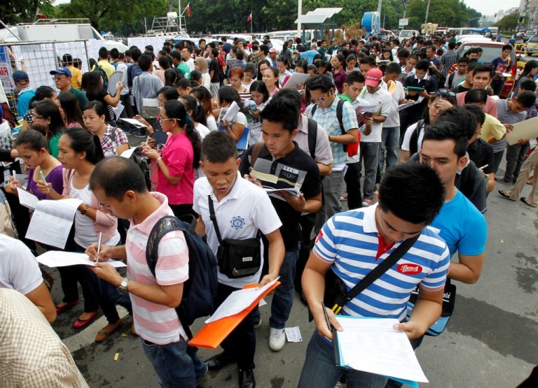 Gov't offers thousands of jobs in BPO, construction industry