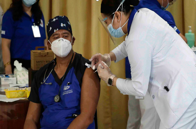 Gov't targets to vaccinate health workers, senior by mid-2021- Dizon