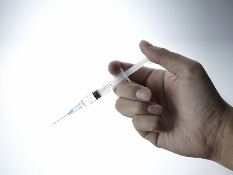 Grandpa in Mandaluyong allegedly injected with different COVID-19 vaccine brands
