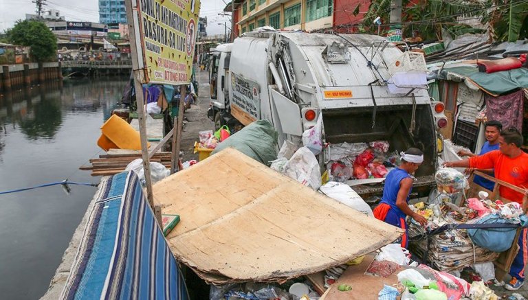 Hazard pay for garbage collectors pushed