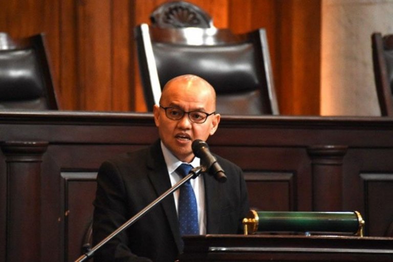 Impeachment case leonen
