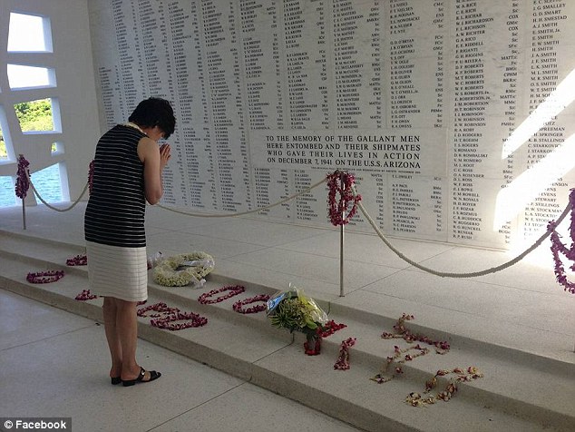 Japan's first lady pays tribute to victims of Pearl Harbor, first lady visits pearl harbor 