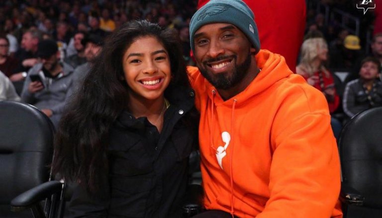 Kobe Bryant, 41, daughter Gianna, 13, dead in Calabasas helicopter crash