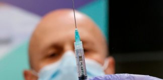 Mandatory COVID-19 vaccination pushed in Congress