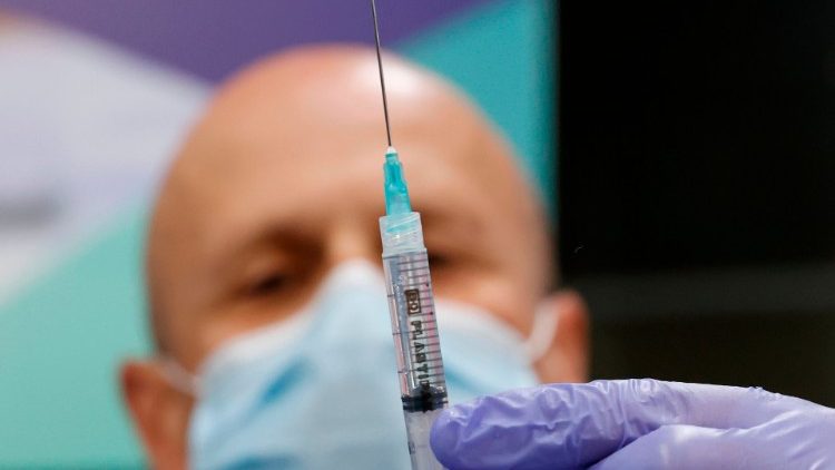 Mandatory COVID-19 vaccination pushed in Congress