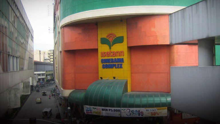 Manila mayor padlocks Isetann mall