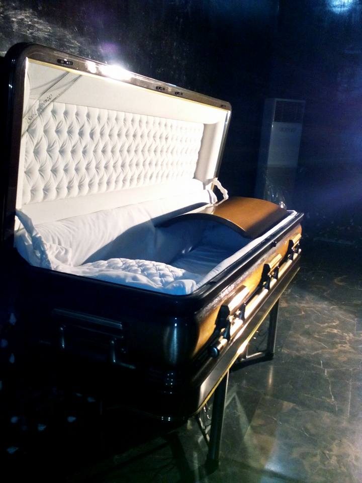 Marcos' casket, solid bronze casket, Martial Law, Hero's burial 