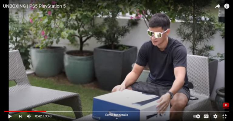 Matteo Guidicelli unboxing his PS5 video