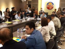 Metro Manila mayors Allow 15-17-year-olds to go out