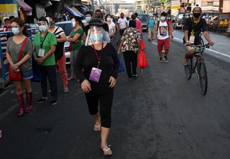 Metro Manila mayors recommend easing restrictions