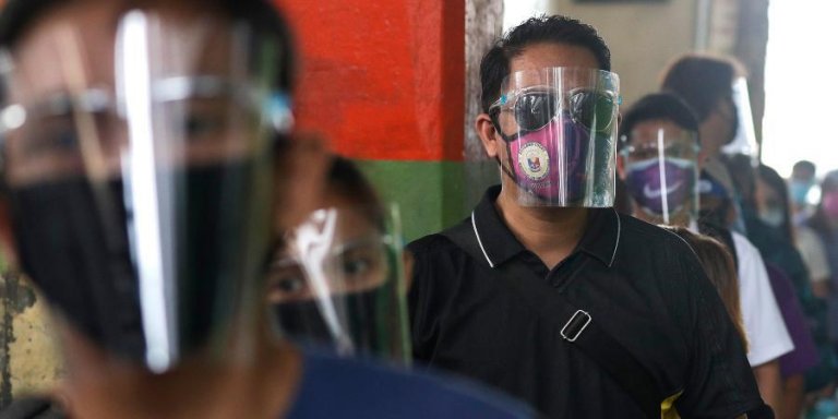 Not yet time to get rid of face shields-Duque