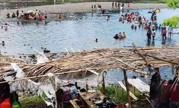 Bulacan barangay officials ordered to explain influx of people into river