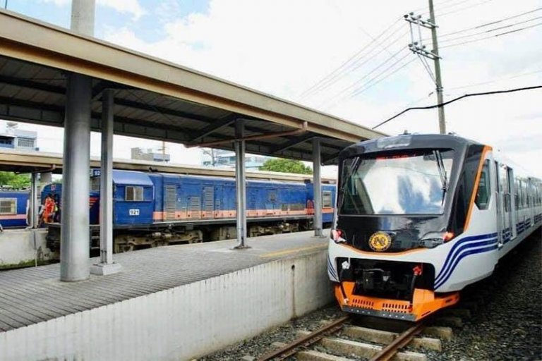 PNR train hits, kills 3 minors in Manila