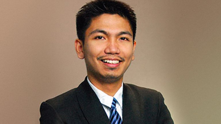 Palawan lawyer Eric Jay Magcamit