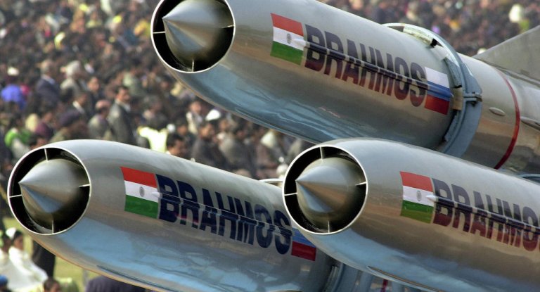 Philippines Army BrahMos cruise missiles