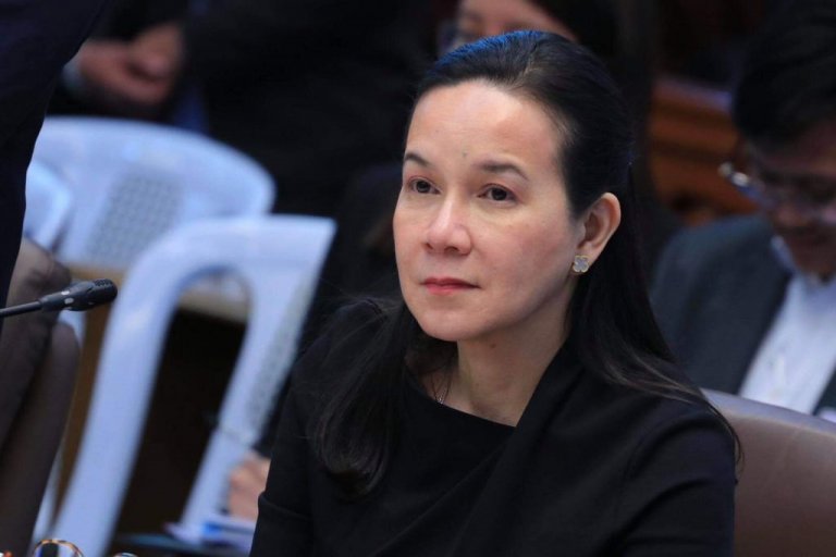 Sen. Poe bares possible human trafficking case in NAIA