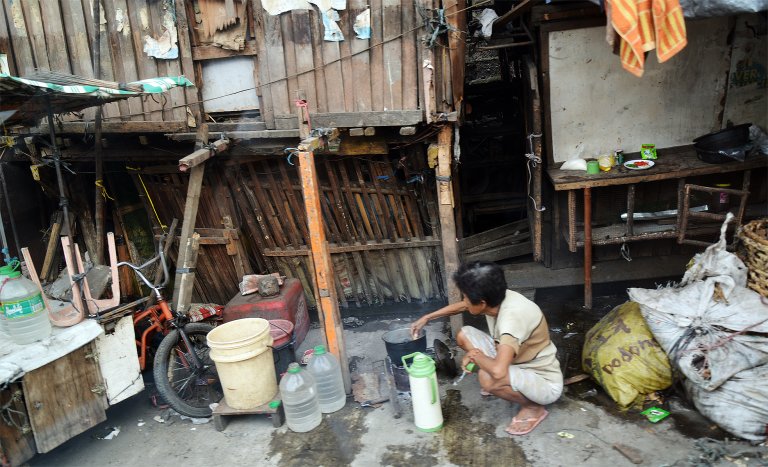Marcos admin targets to cut poverty rate to 9%