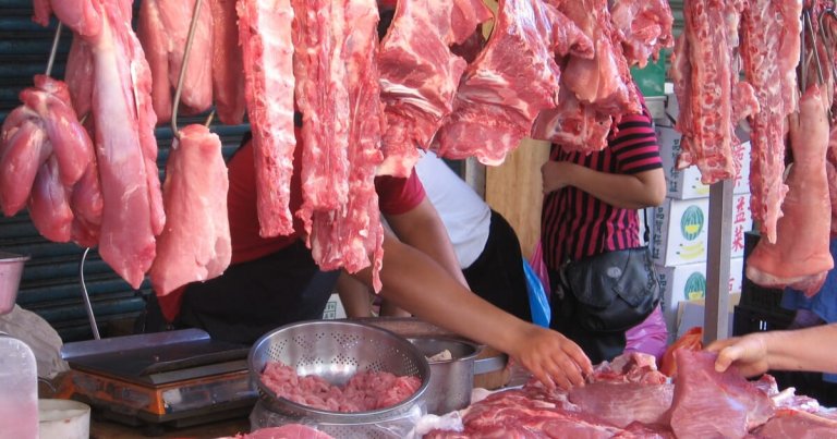 Request to raise tariff on pork being analyzed