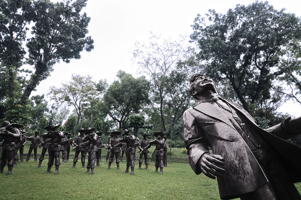 Rizal monument