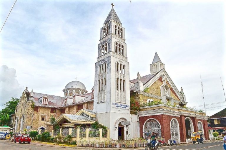 Saints Peter and Paul Cathedral Calbayog City in the Philippines side view 1